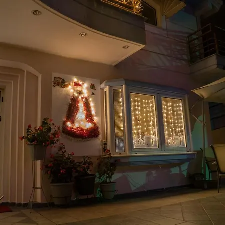 Santa Monica * Tríkala