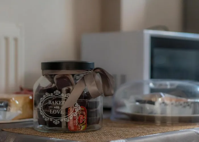 Santa Monica * Trikala (Thessaly)